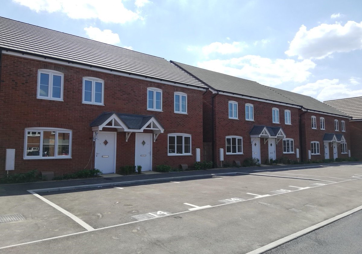 Lisa_Wadhams's tweet photo. Huge thanks to Greg @calfordseaden for taking care of handovers at Emmbrook Place, Wokingham yesterday. These beautiful new homes will start being occupied from today. Sad I couldn't be there but I heard they were immaculate. Thanks to Tom and the team @bovishomes for everything https://t.co/ORNLjwrBK1