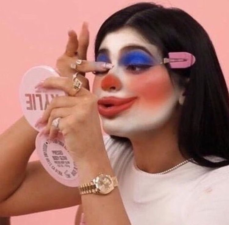 noolzzzz's tweet photo. This is how u look when u cancel @Jenna_Marbles for things she did 10 years ago but no one else? She has progressed as a person more than anyone else on YouTube and her content is so pure and real. Tekashi 69 was literally outed as a pedo and u still listen to him. https://t.co/Pb5UUaniYg