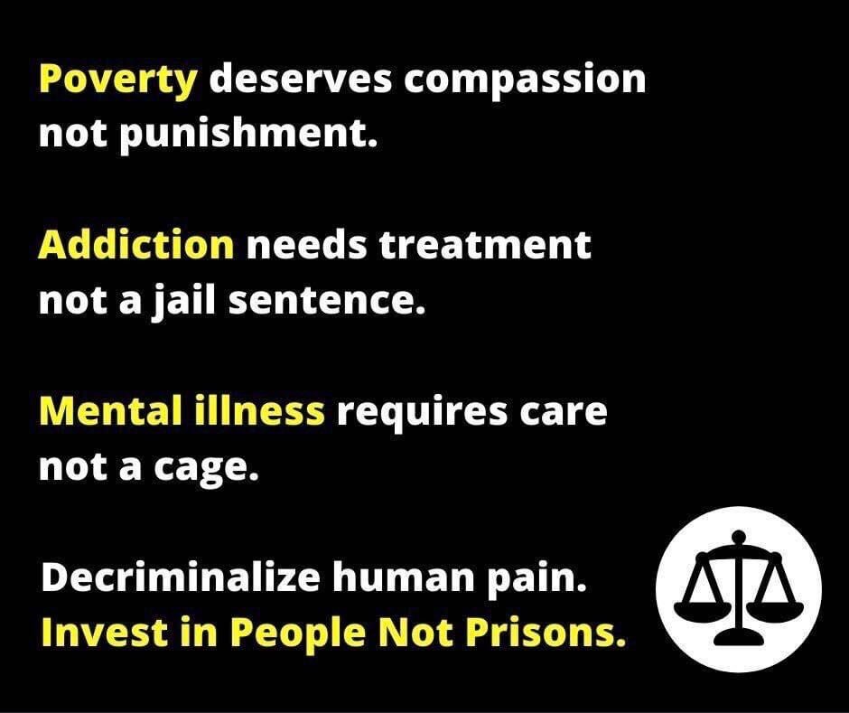 luisataveras2's tweet photo. #BLM #DefundThePolice ❤️✊🏽 https://t.co/0ptoKae3ld