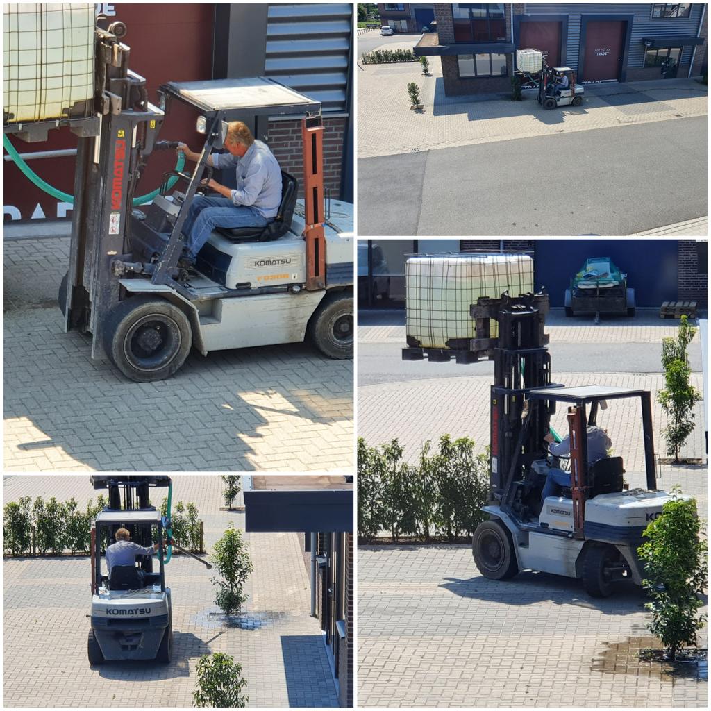 Zo....  De jonge boompjes op #DeBull krijgen ook weer water. Dan kunnen ze er weer ff tegen met dit warme weer.