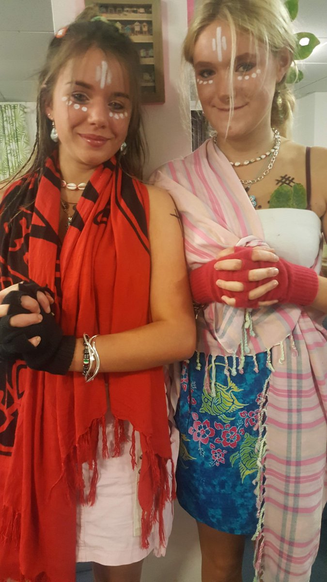 HomeColl's tweet image. It is very clear going through my photos on this Commem day, that an @HomeColl prefect needs to have some serious dressing up skills! Casta, Rosie, Tilly, Imo, Willa, Cc.