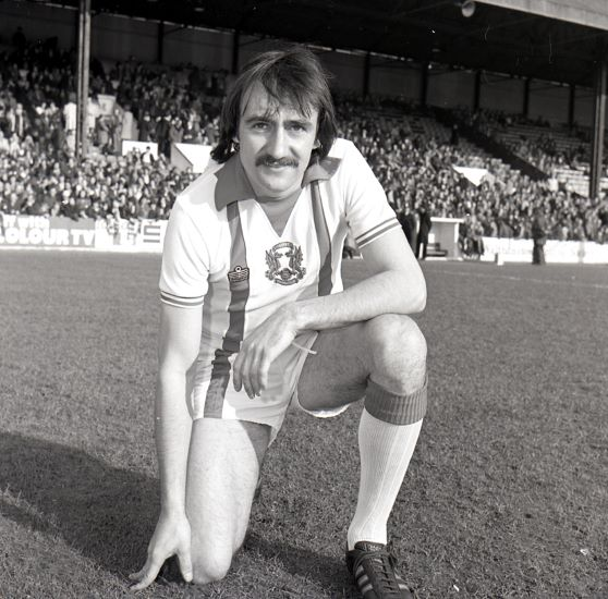 robertmdaws's tweet photo. #PeterKitchen Ever present in his first year at Orient he finished as the club's top scorer with 21 goals, as well as scoring seven times in the FA Cup as the club reached the semi-finals beating Chelsea and Middlesbrough along the way @leytonorientfc #LOFC https://t.co/upuZCUSyfz