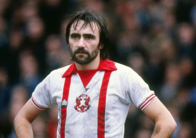 robertmdaws's tweet photo. #PeterKitchen Ever present in his first year at Orient he finished as the club's top scorer with 21 goals, as well as scoring seven times in the FA Cup as the club reached the semi-finals beating Chelsea and Middlesbrough along the way @leytonorientfc #LOFC https://t.co/upuZCUSyfz