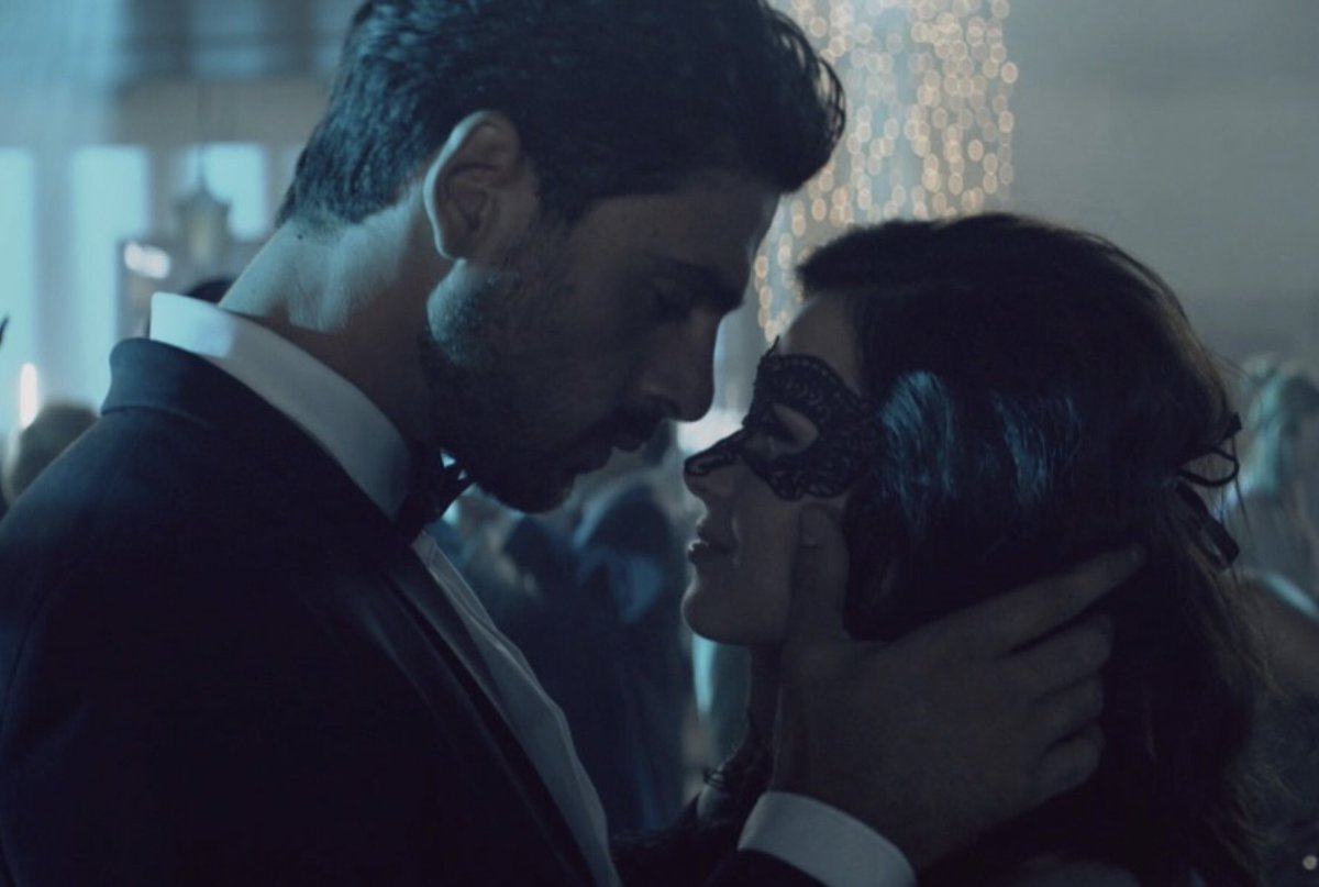 RekomenByAsrul's tweet photo. 365 DAYS (Poland). This has to be the *worst* movie I’ve seen so far in 2020. Nonsensical plot with storyline that’s probably written by a horny teenager after reading Fifty Shades. Khalas
#KutukFilem https://t.co/1Gv9V9eXKi