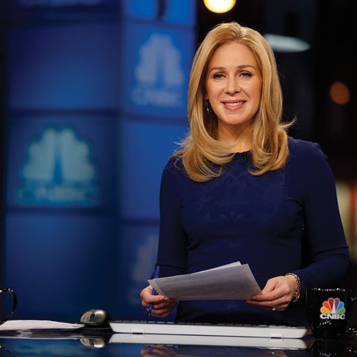 dauxandcompany's tweet photo. 🇺🇲🇺🇲 #NewJersey
#FridayFinance
I like Jersey's own, Rutgers graduate Becky Quick @BeckyQuick, the co-host of #CNBC's morning show #SquawkBox. I wake up to that show every morning. She is very intelligent, financially astute, and is the adult in the room.
#BeckyQuick #Markets https://t.co/y8vku920Ga