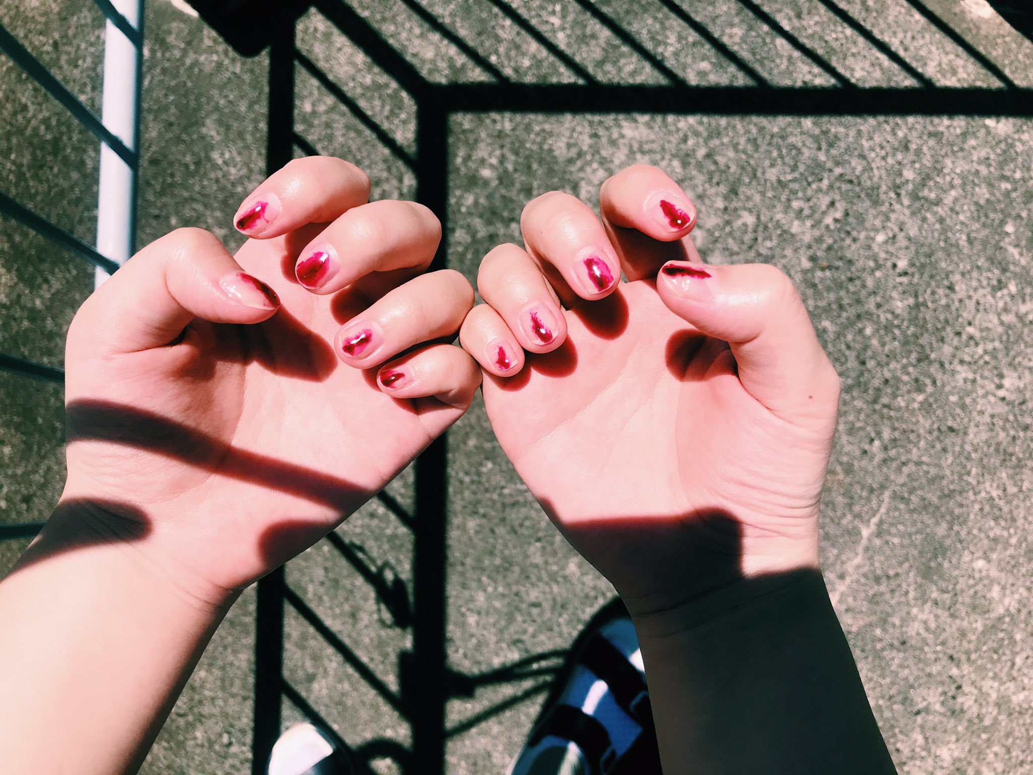 シマダソラシド Youtube用アカウント カイジの血のマニキュアを 実際にやってみたよ よかったyoutube見てね T Co Dzmf9uq49i カイジ ネイル 痛ネイル セルフネイル Youtube