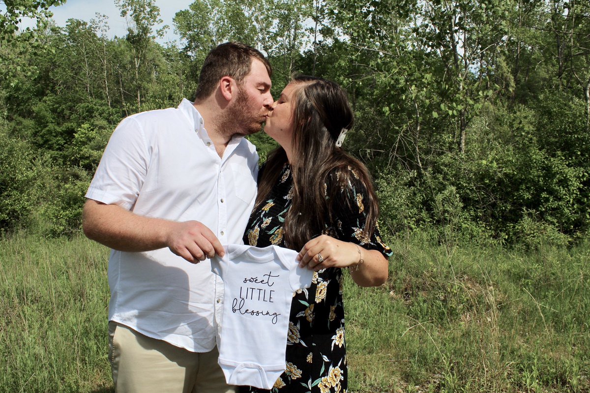 drewbeg233's tweet photo. Finally able to announce some big news in the Begeman household! #BabyBegeman https://t.co/i0Jhb29dL1