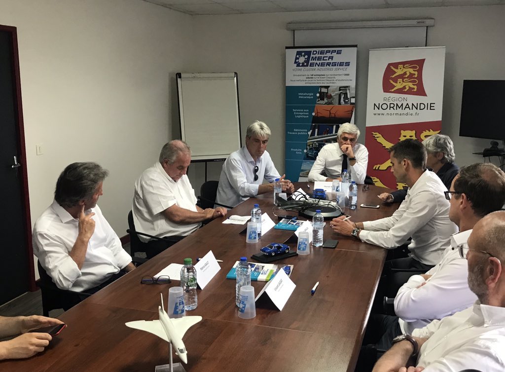 #Alpine #Dieppe #Normandie Un territoire soudé, rassemblé pour lancer publiquement cet après-midi l’invitation à #Dieppe de Luca Di Meo le nouveau directeur général de #Renault pour dessiner l’avenir d’Alpine.