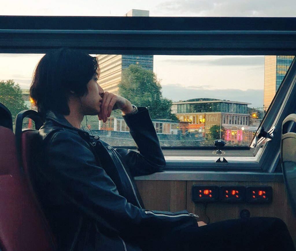 Hyungwon side profile: the aesthetic thread 