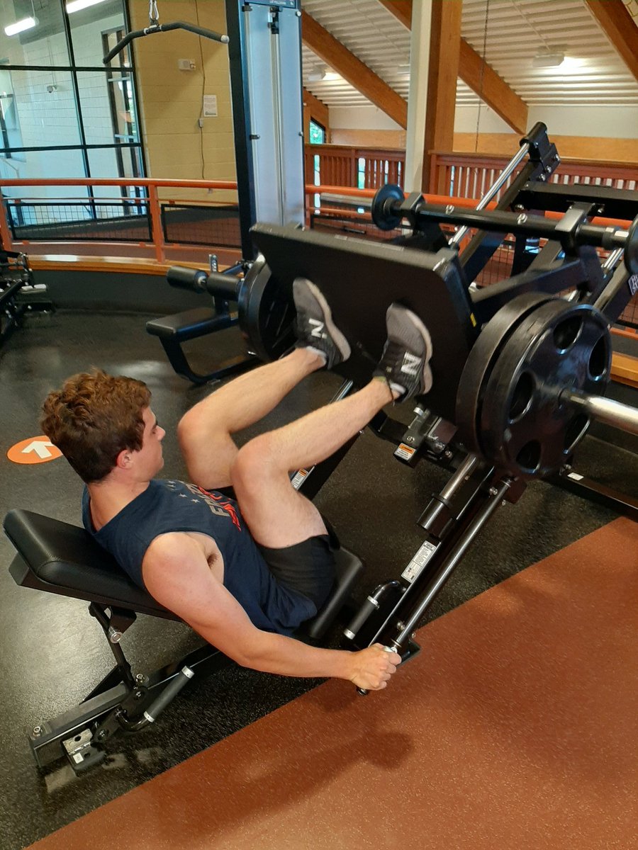 DeklanWilk's tweet photo. 4 am lifts @misa_wilk @PRAMinersFB #Legday #Grinding https://t.co/bkUsUV6Luk