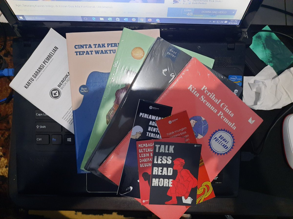 Ridhomfk's tweet photo. Diskonya racun wkwkwk 
Thanks @BerdikariBook 
#talklessreadmore https://t.co/Rcy9dHwp7W
