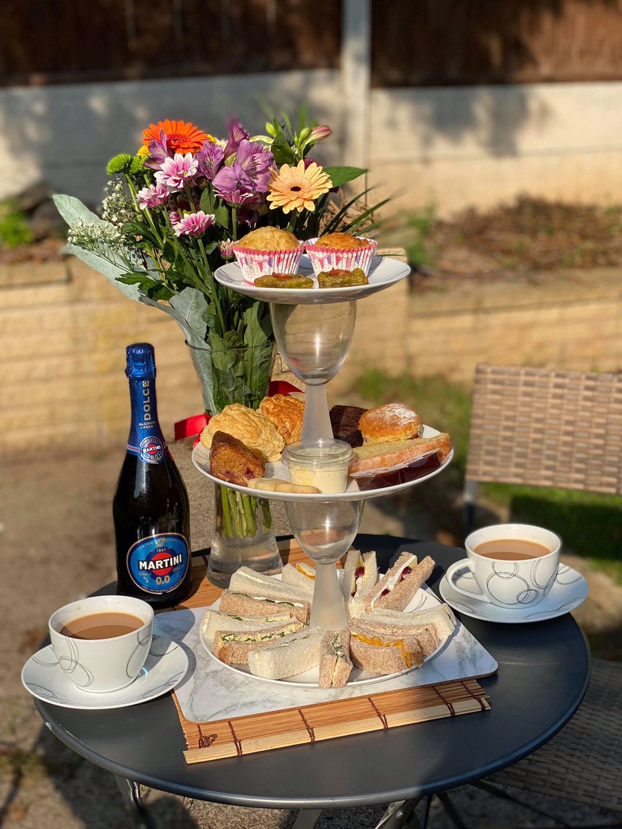 RachaelSecretTeaRoom tweet media