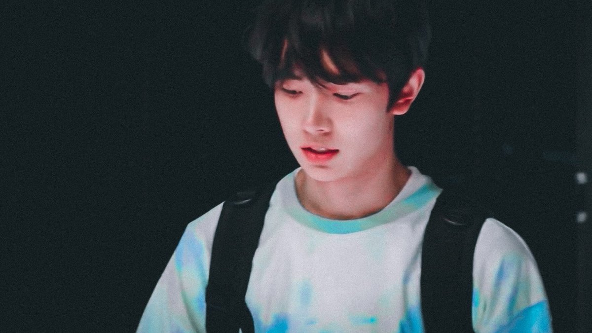 Enhypen Heeseung Desktop Wallpaper