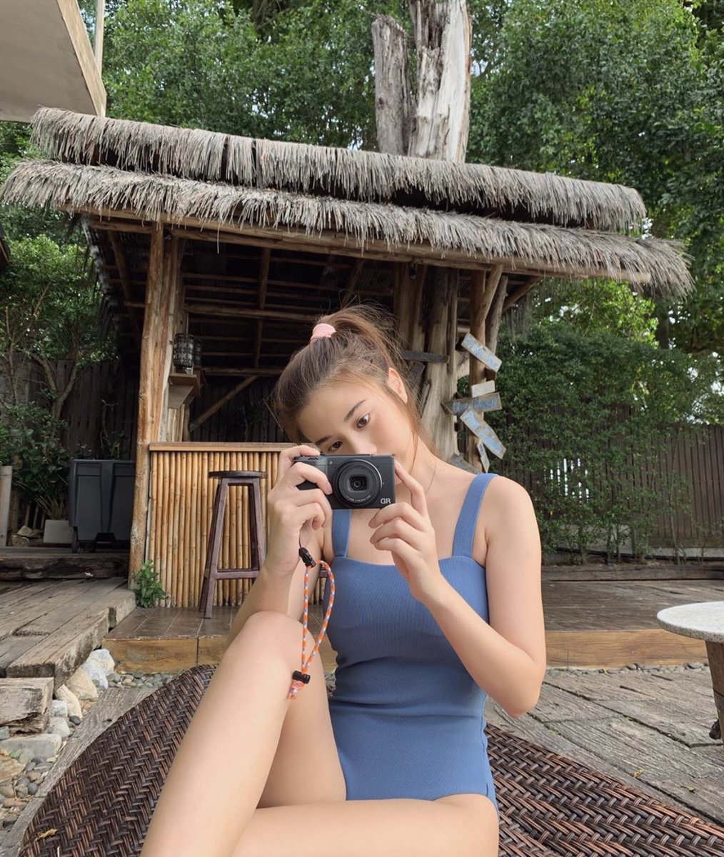 UnderbedDara's tweet photo. ชีเก้าในชุดว่ายน้ำ = น่ารักใจสั่นมากกก

แงงง อิจหน้า อิจผิว อิจหุ่น อิจขา อิจทุกอย่างที่เป็นเธอแล้ววว

#ใต้เตียงดารา #เก้าสุภัสสรา https://t.co/GWHGcxaYkW