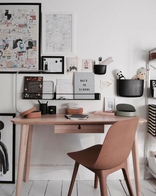 itsalila_'s tweet image. Workspace inspo ✨🍃
One of the keys to successfully working at home aside from self-discipline and strong wife connection is having a comfortable, convenient workspace.