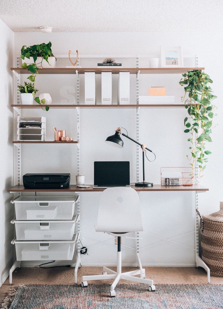itsalila_'s tweet image. Workspace inspo ✨🍃
One of the keys to successfully working at home aside from self-discipline and strong wife connection is having a comfortable, convenient workspace.