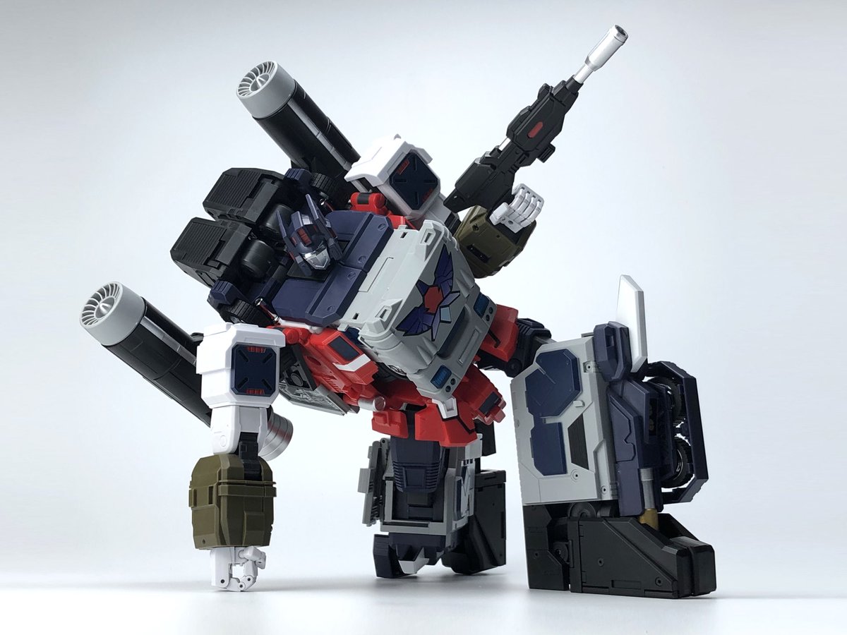 fans_hobby's tweet photo. MB-16A MACHINE EAGLE full color test shot - COMBINED MODE!
#fanshobby #thirdpartytransformers #machineeagle #machinewarsprime https://t.co/g4vxwHheEm