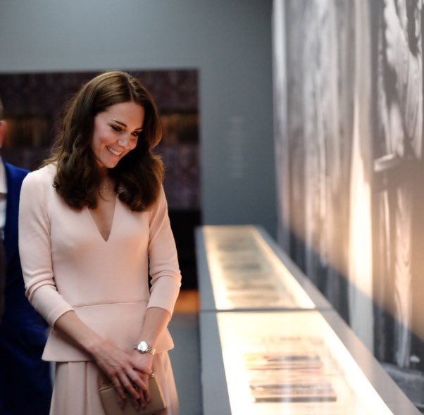 May 2016Kate visited the “Vogue 100: A Century of Style” exhibit at the NPG where two portraits from her British Vogue shoot were added to the exhibit. There was also a picture of Prince Charles with his chickens which Kate viewed.