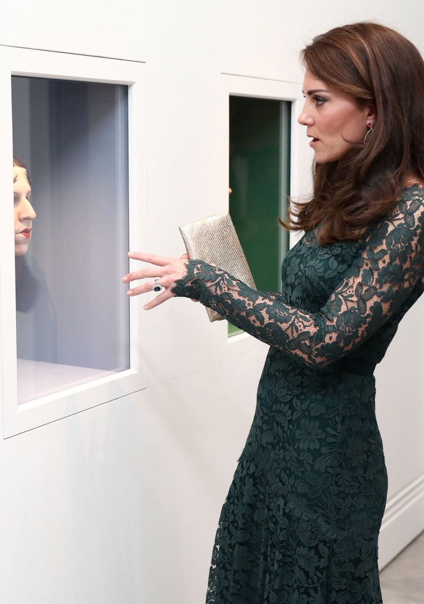 March 2017Kate attended a Gala dinner which raised funds for the Gallery’s ‘Coming Home’, a project that will return iconic portraits to relevant locations across the UK. She also viewed two exhibitions: ‘Absent Friends’ and ‘Behind the mask, another mask’