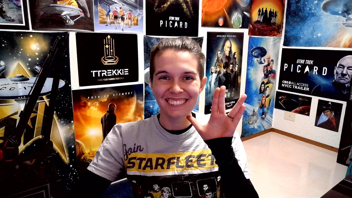 TTrekkie's tweet photo. I've moved into my new #StarTrek space/redecorated just for the conversation! I took up way too much time talking at my panel at #CONnectedCon, but now we want to give YOU the chance to share your experiences. Hope to see you to chat about how Trek has shaped our lives. Trek on! https://t.co/emDGLV5NuB