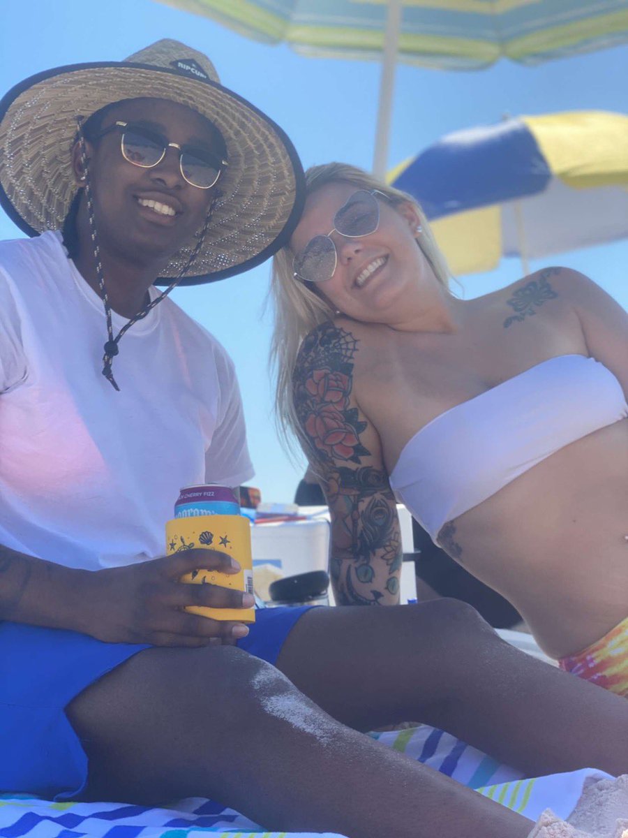 ThtTattedBitch's tweet photo. Just some favorites of my love &amp; I on vacay 🏖 🌊 🐚 https://t.co/AmTu8i1jfm