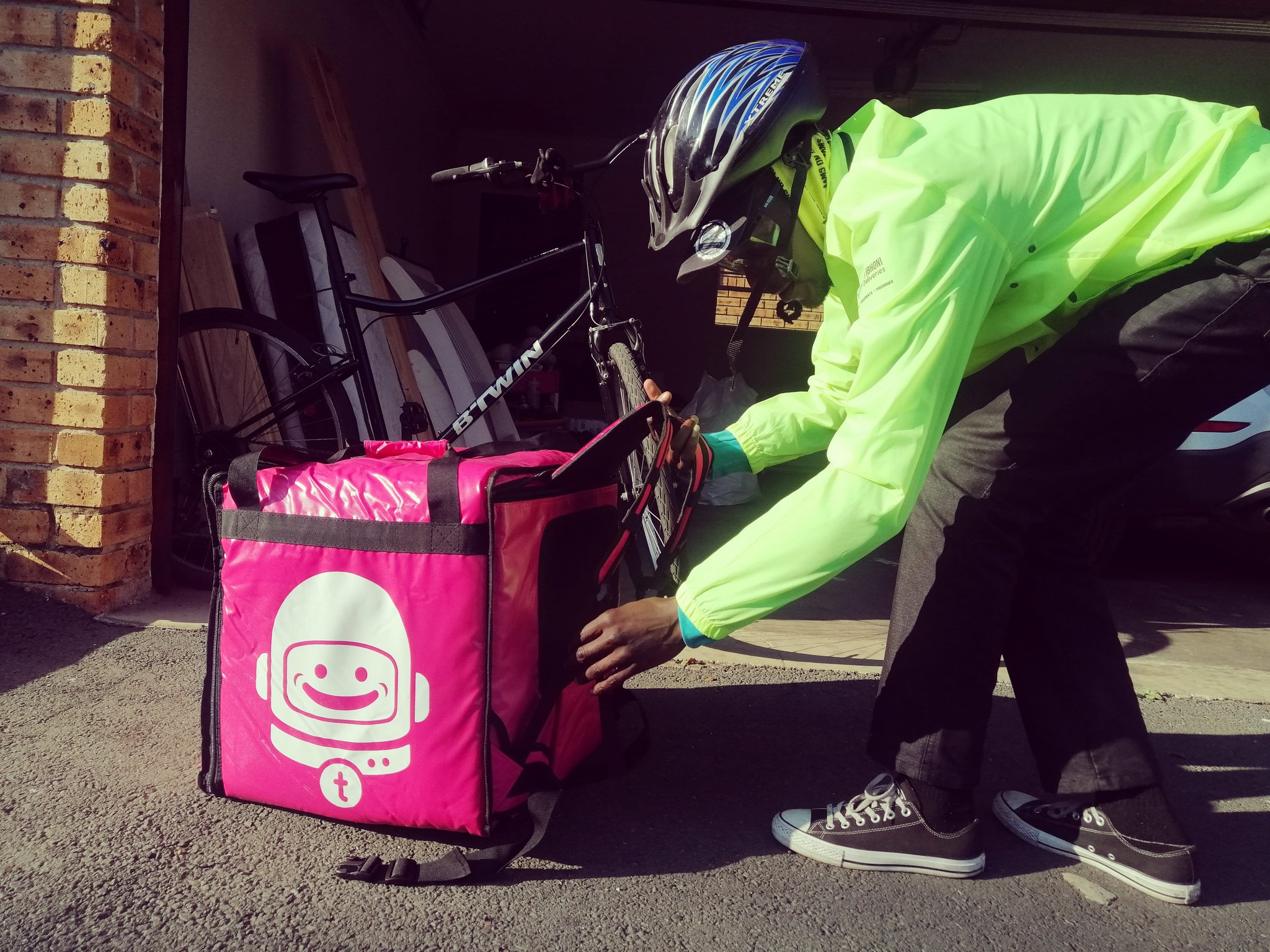 bike courier near me