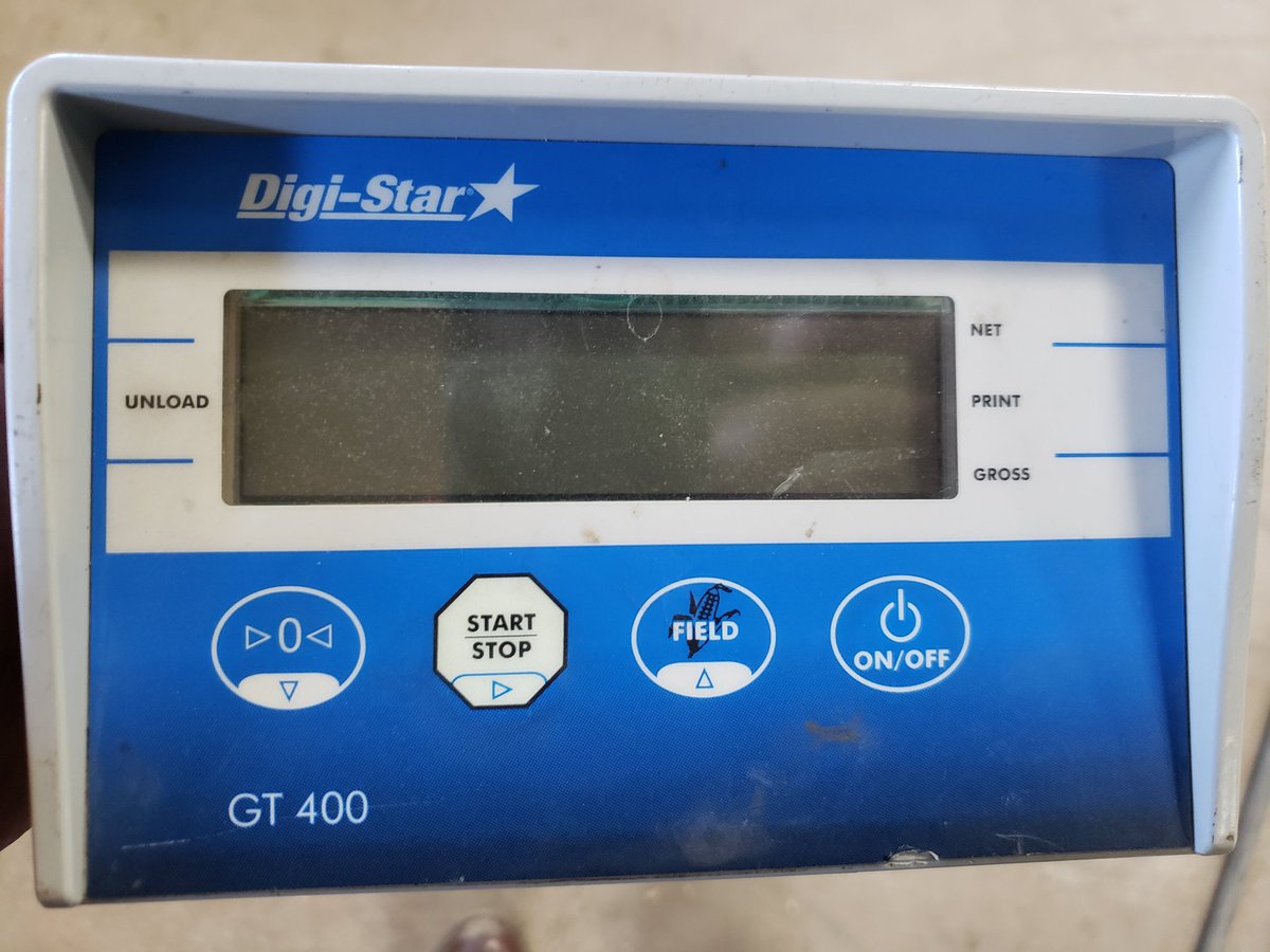 brakke_luke's tweet photo. Selling a Digi-star GT400 grain cart scale display.  Has new printer but needs reprogramming. https://t.co/ltciXAK3yv