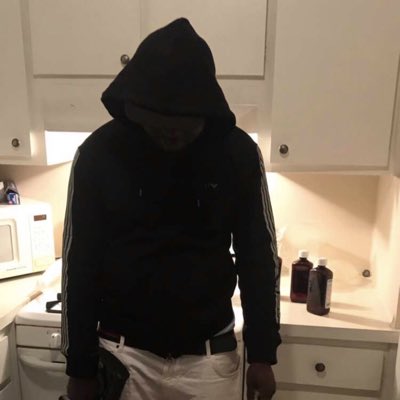 mightyywealth's tweet photo. #NewProfilePic https://t.co/Y2syce6bic