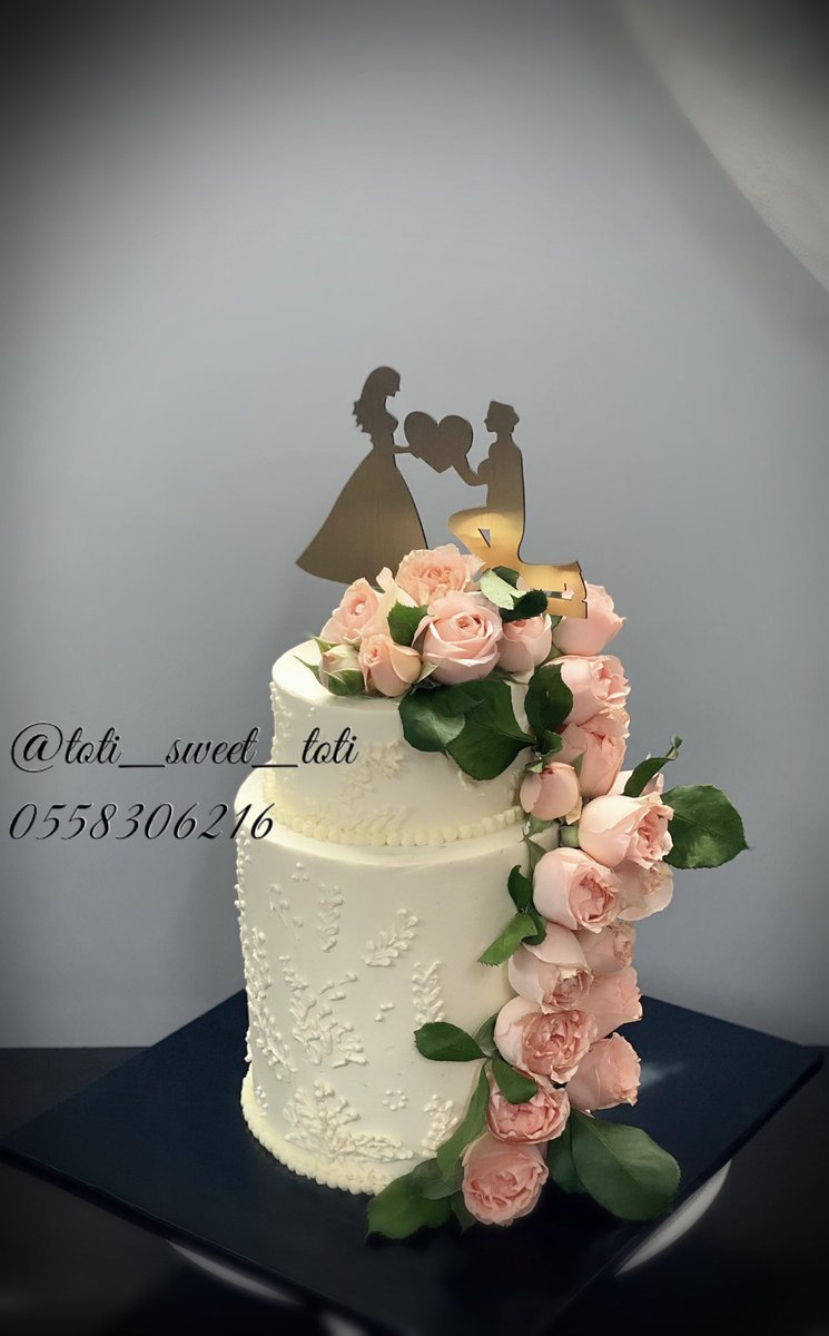 totisweettoti2's tweet photo. #كيكة_زواج #كيكة_ملكة #كيكةزواج #Marriagecake #cake #designer_cakes #riyadh https://t.co/ktw42jSfku
