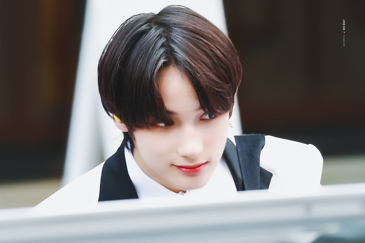 200626 HD 

#TOMORROW_X_TOGETHER 
#투모로우바이투게더 
#HUENINGKAI #휴닝카이 
<a href="/TXT_members/">TOMORROW X TOGETHER</a>