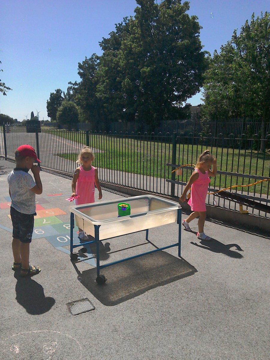 ThorpMiss's tweet photo. We really enjoyed playing in the bubbles this week! It was such nice weather too! #eyfsmps #eyfs #bubbles #funinthesun #pkayingwithbubbles 
Alfie said "this was the best day at school ever!" https://t.co/nfaqTKkdm0