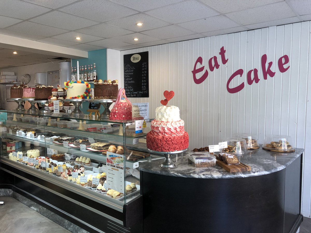 Foodie Friday - tempted by wonderful cakes at Didi Cakes Walcot Street Bath. The vegan banana bread was delicious xx. #Foodie #foodfriday #cake #foodblogger #Bath