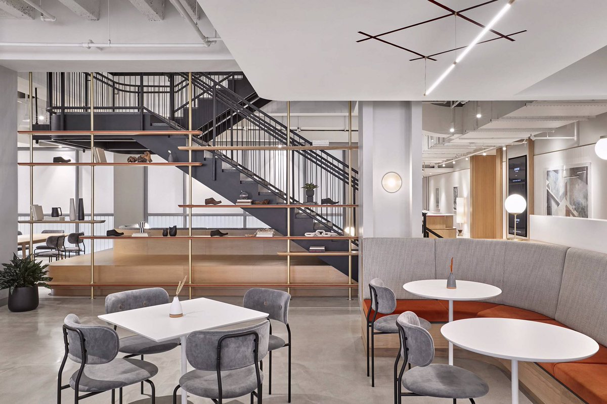 DAVISbuilds's tweet photo. History blends with hospitality in coworking provider @Convene’s location at Hamilton Square—a building that was once the location of Garfinckel’s department store!
📸 @garow311 #DAVISinMotion #interiordesign https://t.co/RuWjM7GFeD