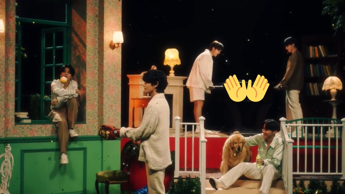 JK adlh sbg serbuk emas.Makannya shabis itu lgsg ada scene ini, dmn member berkumpul bersama tp taburannya jd brubah. Yg td di awal taburan bunga skrg jd taburan serbuk emas. Gold.... mreka ttp stay gold ttep bahagia dn ttp mnjadi emas,bertahan dr sgala ksulitan mreka di ms lalu