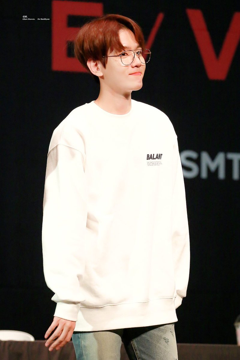 bbhperhour's tweet photo. #BAEKHYUN #백현 https://t.co/rDH4NFeb5o