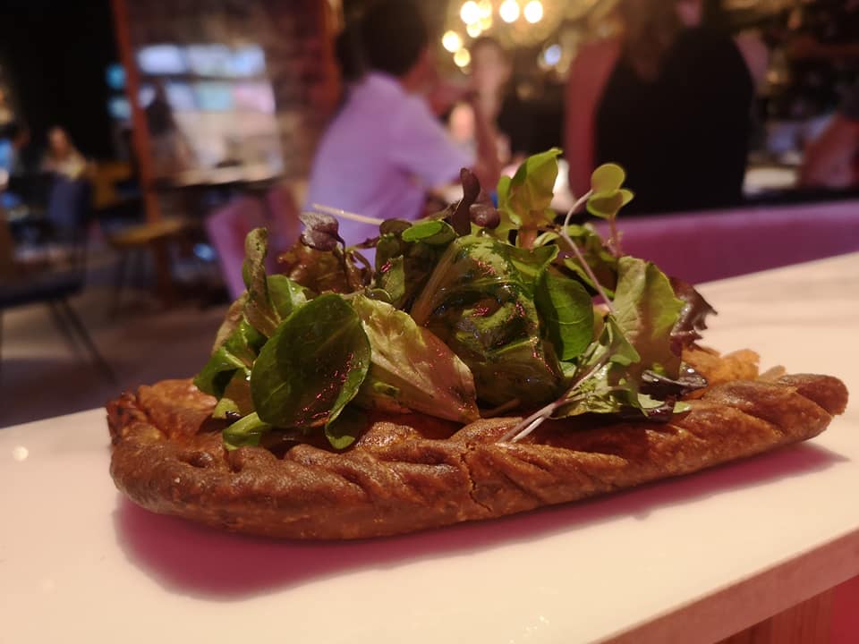 managementss's tweet photo. 🧨 Farcit, los bocadillos gourmet de @bego_lasalita
🧨 #Farcit💥 https://t.co/Qv32HllGLF 😋
➕info 🔗en mi #blog 👉 https://t.co/zD02yNkEKC
#BegoñaRodrigo #gastro #valencia #foodie #gourmet #bocata #newin https://t.co/Ds00eW1kqy