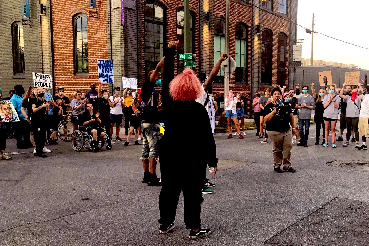 hillcityjosh's tweet photo. Last night’s #icantbreatheCHA protest. ✊🏻✊🏼✊🏽✊🏾✊🏿

@2021Mott @cgrimey423 @dsa_chatt #chattanooga #chattanoogaprotest #BlackLivesMatter https://t.co/5XK8awo94D