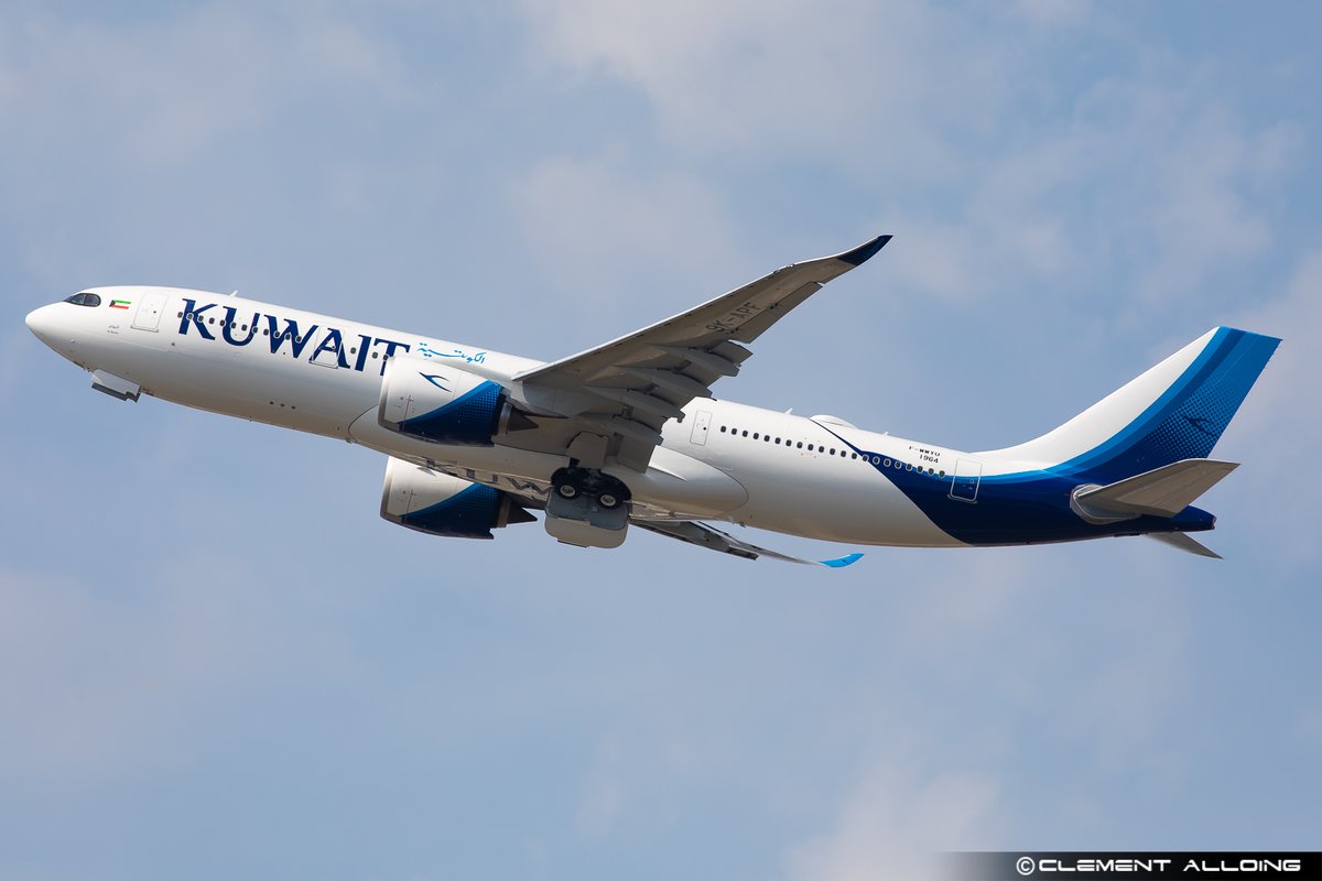 CAlloing's tweet photo. 2 First flights , third #Airbus #A350 for @aeroflot #VPBXA #AIB01FR and 1st #Airbus #A330neo #A338 for @KuwaitAirways #9KAPF #AIB01YU at #Toulouse #avgeeks #avgeek https://t.co/CVp9j6voQu