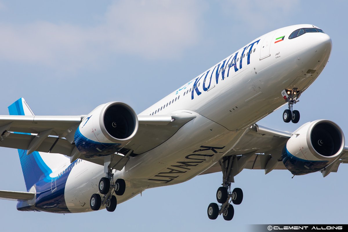 CAlloing's tweet photo. 2 First flights , third #Airbus #A350 for @aeroflot #VPBXA #AIB01FR and 1st #Airbus #A330neo #A338 for @KuwaitAirways #9KAPF #AIB01YU at #Toulouse #avgeeks #avgeek https://t.co/CVp9j6voQu