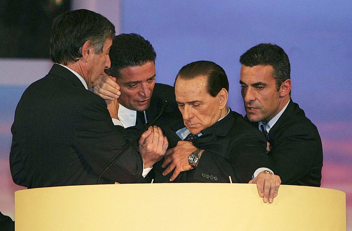 "Affare #Hakimi in chiusura"

Gli interisti in questo momento: