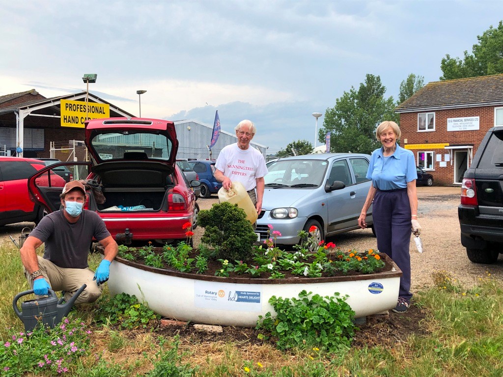 Manningtree Rotary tweet media