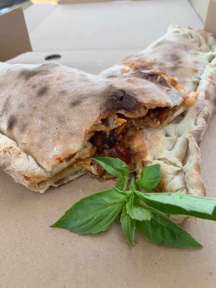 New to our pizza menu today
Calzones 🍕🍕

Bolognaise, basil, mozzarella 

Meat feast, steak, chicken, salami, red onion, mozzarella, tomato ragu

Blue cheese, caramelised onion, mozzarella and spinach

#fridayfood #calzone #thebridgesale #pizza #delivery #takeawayfood