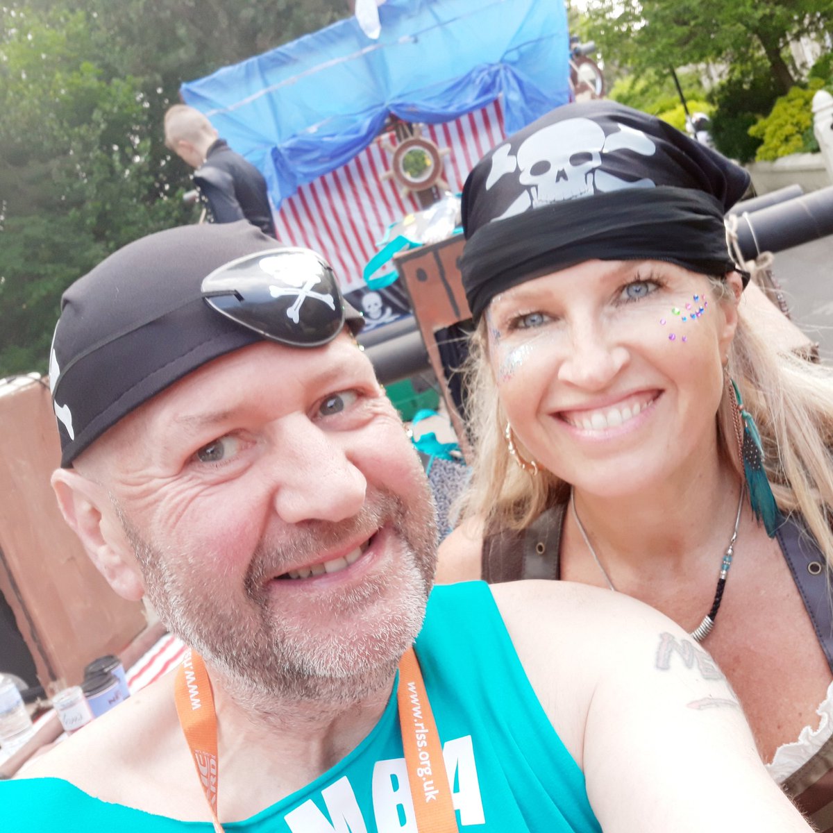 AndrewNoble16's tweet photo. #NHSVirtualPride #BTHVirtualPride @CliftonHospital @BlackpoolHosp @VirtualNHSPride @LGBTatBTH our @zumbasuzy #BlackpoolPride #Display 2019 'cause #Itsoktolove #Inclusion #Outreach #Friendship #Zumba for all! #Boom! We #Zumba for all our #999Family #JustDance! 🎵🎶🎵🎶🎶🎵👊👊👊🎵 https://t.co/5grw95nIEA