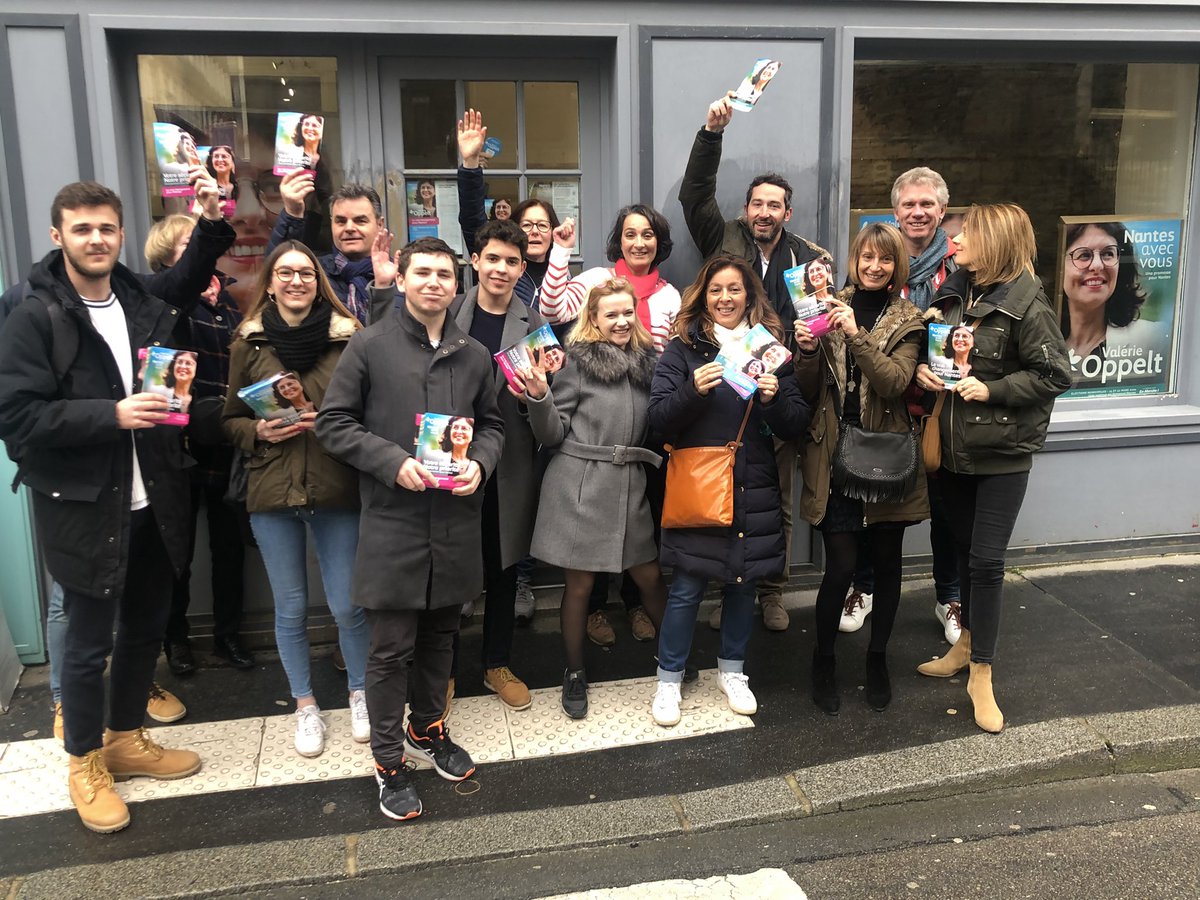 HuchetErwan's tweet photo. Merci à tous-tes les nantais-es, ceux nombreux que nous avons rencontrés avec @valerie_oppelt en  8 mois de campagne Merci aux ami-e-s, aux colistier-e-s, à l’équipe de campagne 😉@NantesAvecVous a besoin de vous dimanche 🗳 pour porter nos idées &amp; vous défendre utilement #Nantes https://t.co/QQJezD61FD