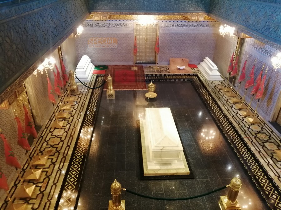 SMorocco's tweet photo. Mausoleum Mohammed v in Rabat Morocco..#marrakechmedina #merzouga #holiday #sahara #fes #agadir #nature #essaouira #beautifuldestinations #saharadesert #tanger #trip #lovemorocco #love #traveltheworld #follow #sunset #adventure #traveling#travel  
https://t.co/NhvhgZxhUm https://t.co/tRh1dwgPAY