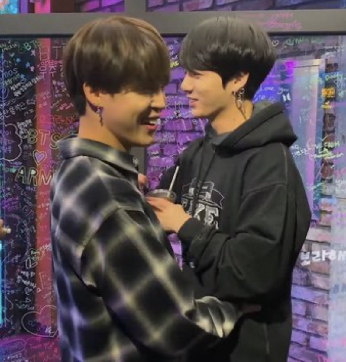 jikook as ur popular college couple ; a thread