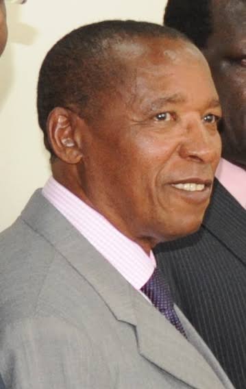 johnmukulo's tweet photo. We demand a DNA test to be done Mutula Kilonzo Jnr.This is not the real son of Mutula Kilonzo Senior! Him and malala in behalf of the faces behind their face have lead down tge people of Kirinyaga on how they have handled Anne Waiguru's impeachment. Shame on you!
#CorruptSenate https://t.co/Xrqc0F614m