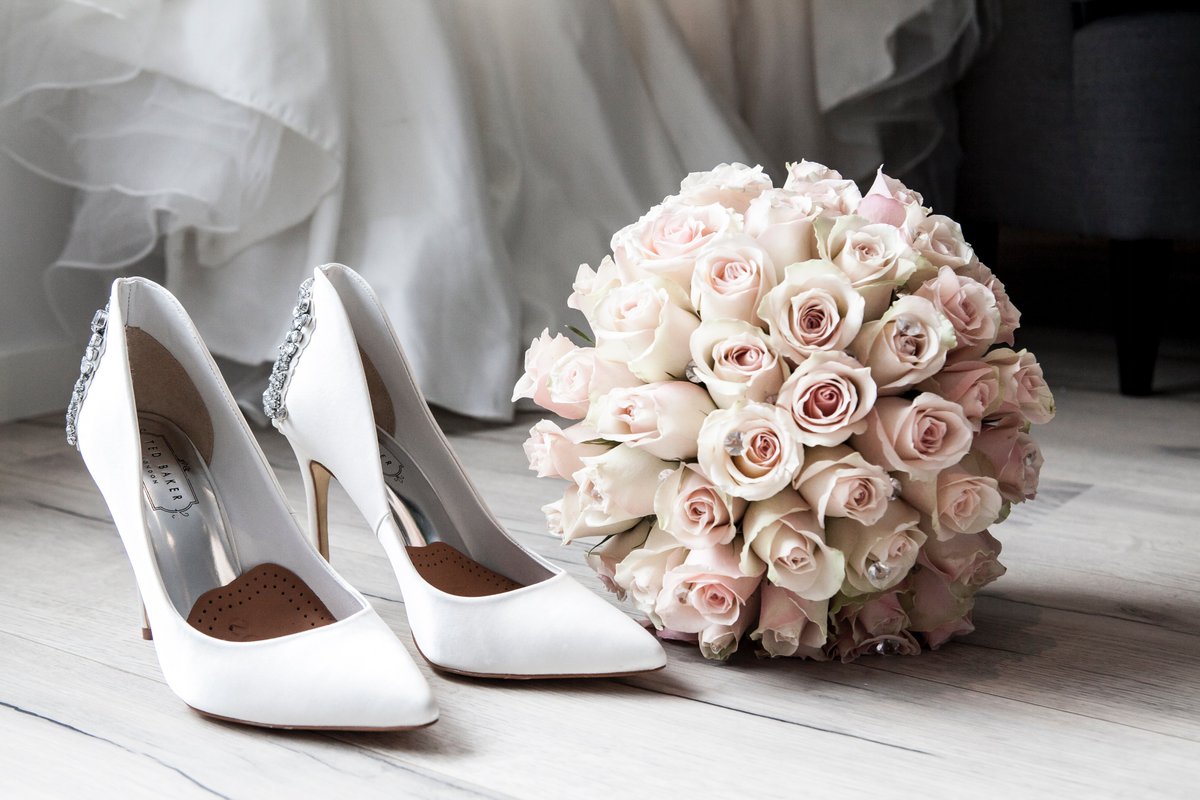 WeddingsGuideUK's tweet photo. With weddings soon to be up and running again you'll find tyhe best venues and suppliers in East Anglia on https://t.co/zFPSUf5Goq https://t.co/VbtcZN0RXy