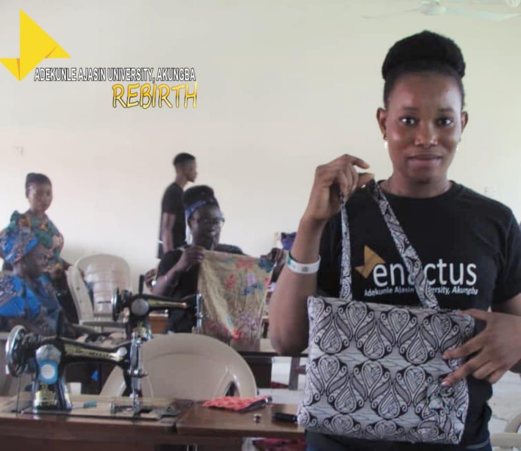 EnactusAAUA's tweet photo. #EnactusAaua
#ProjectRebirth
#WomenEmpowerment

Our Rebirth project is on women empowerment and financial inclusion via entrepreneurial actions.

As Kofi Annan once said- “there is no tool for development more effective than the empowerment of women" 
 #ProjectRebirth https://t.co/eQC8E5Oomh
