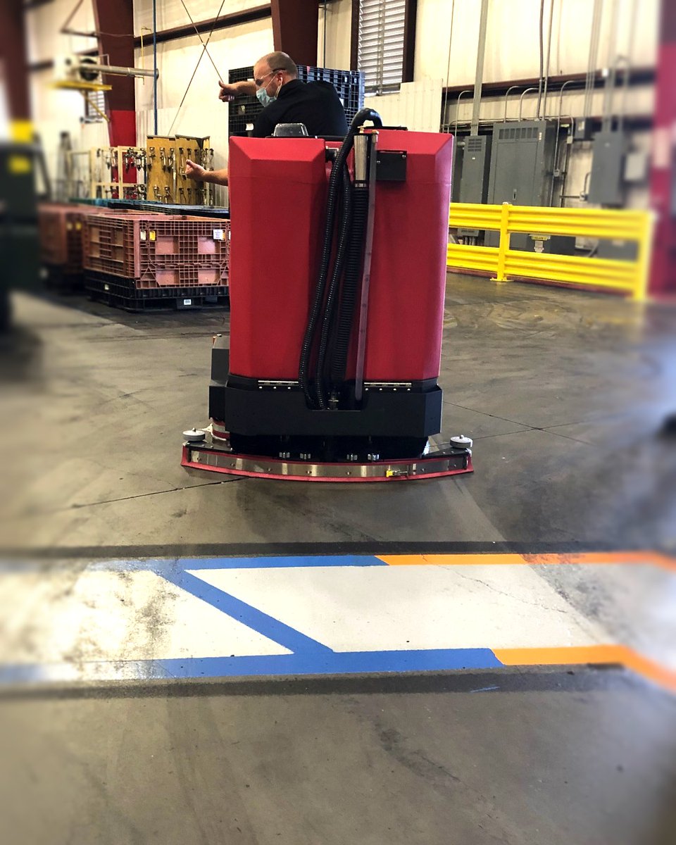 FactoryCatEquip's tweet photo. #FactoryCat #ScrubberSweepers deep clean your #Facilities.  There isn't much our equipment can't handle - that's the #MadeInUSA difference!

#AmericanMuscle #Custom #FloorScrubbers #FloorCleaning #IndustrialCleaning #Warehouse #Steel https://t.co/BDbTrXctnJ